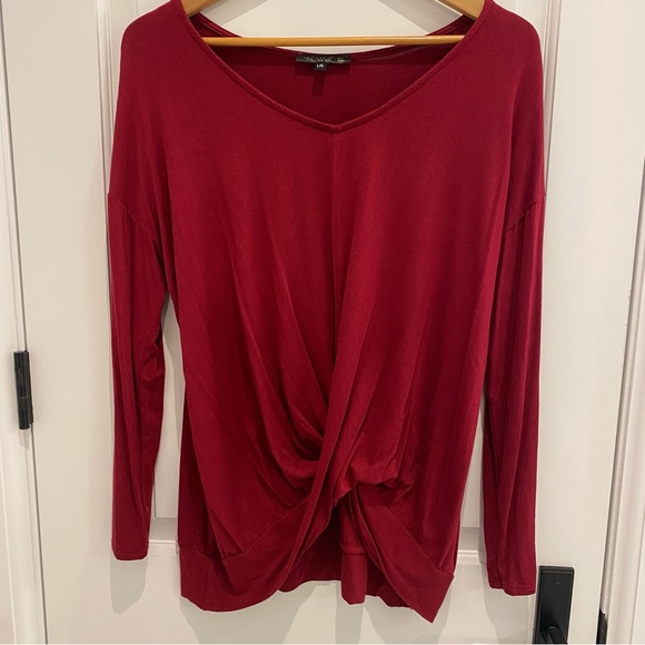 FEMME top - Picture 1 of 5